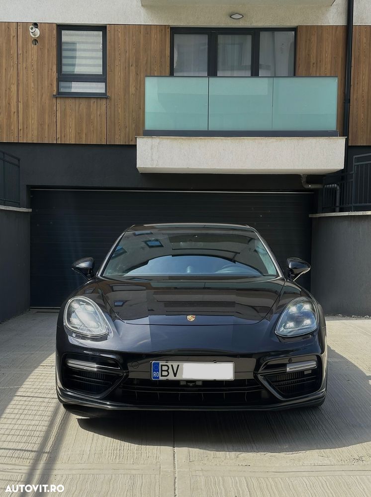 Porsche Panamera Turbo - 6