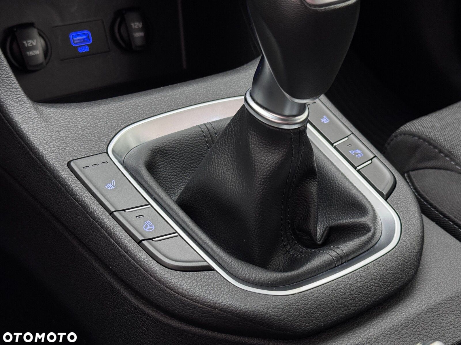 Hyundai i30 - 32