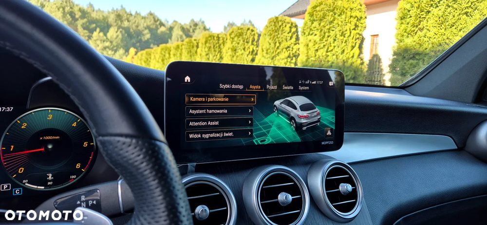 Mercedes-Benz GLC 220 d 4Matic 9G-TRONIC AMG Line Plus - 25