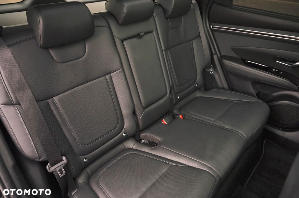 Hyundai Tucson 1.6 T-GDi 48V-Hybrid 2WD DCT Edition 30+ - 24