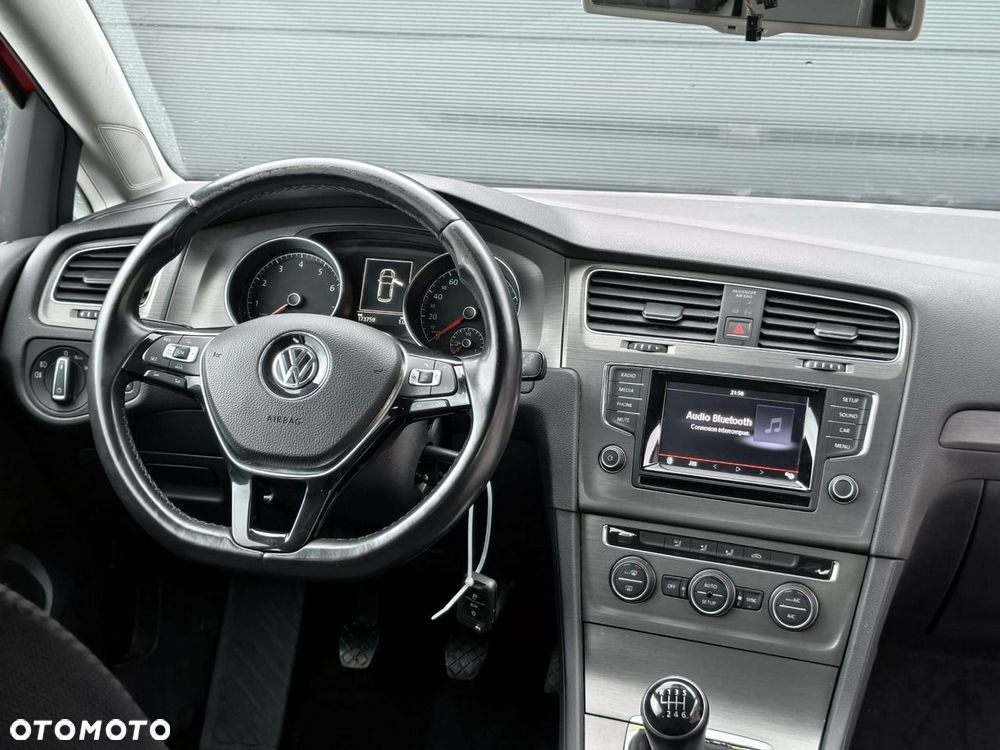Volkswagen Golf - 12