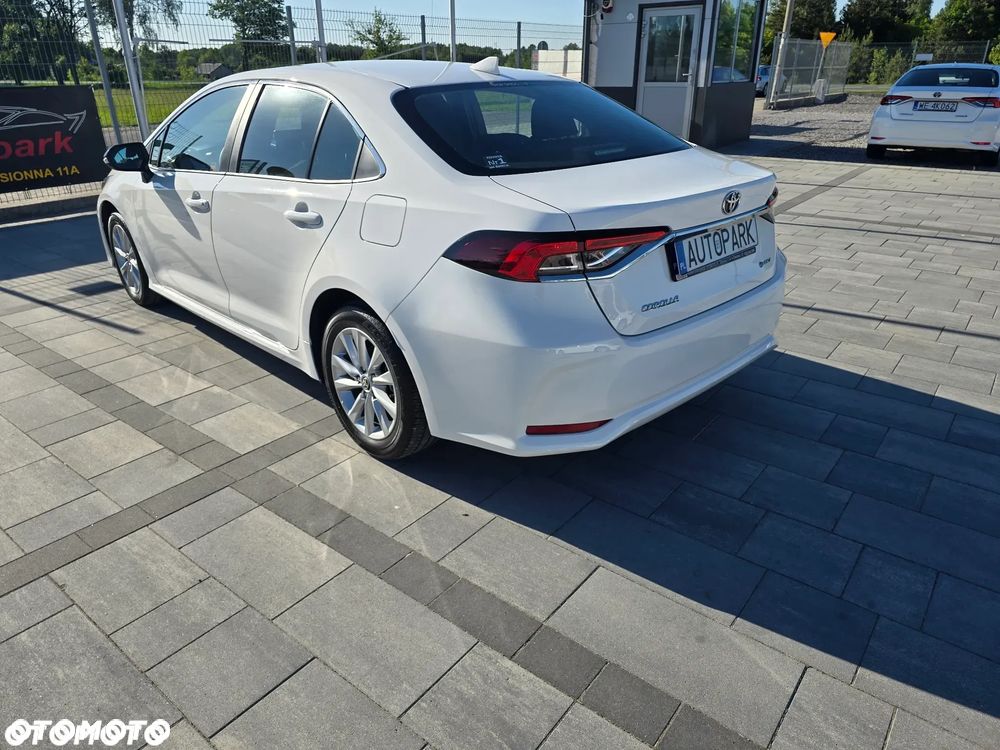 Toyota Corolla 1.8 Hybrid Comfort - 12