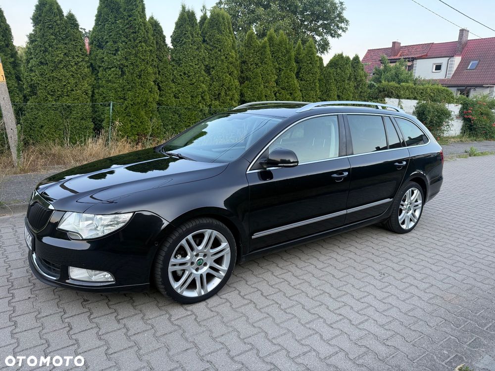 Skoda Superb 2.0 TDI DSG Exclusive - 2