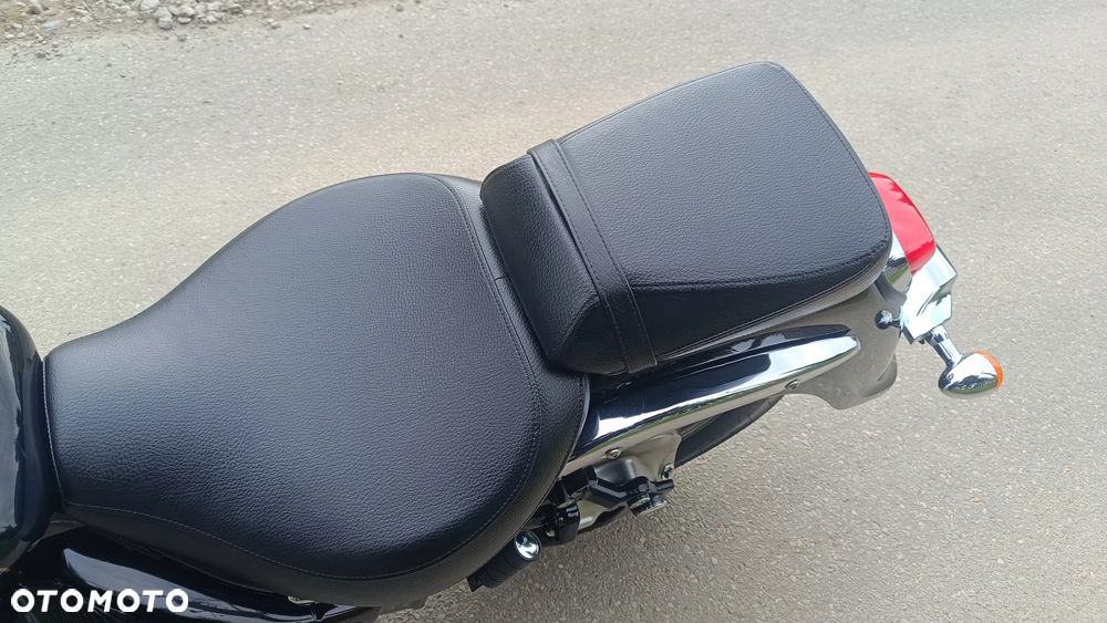 Suzuki Intruder - 20