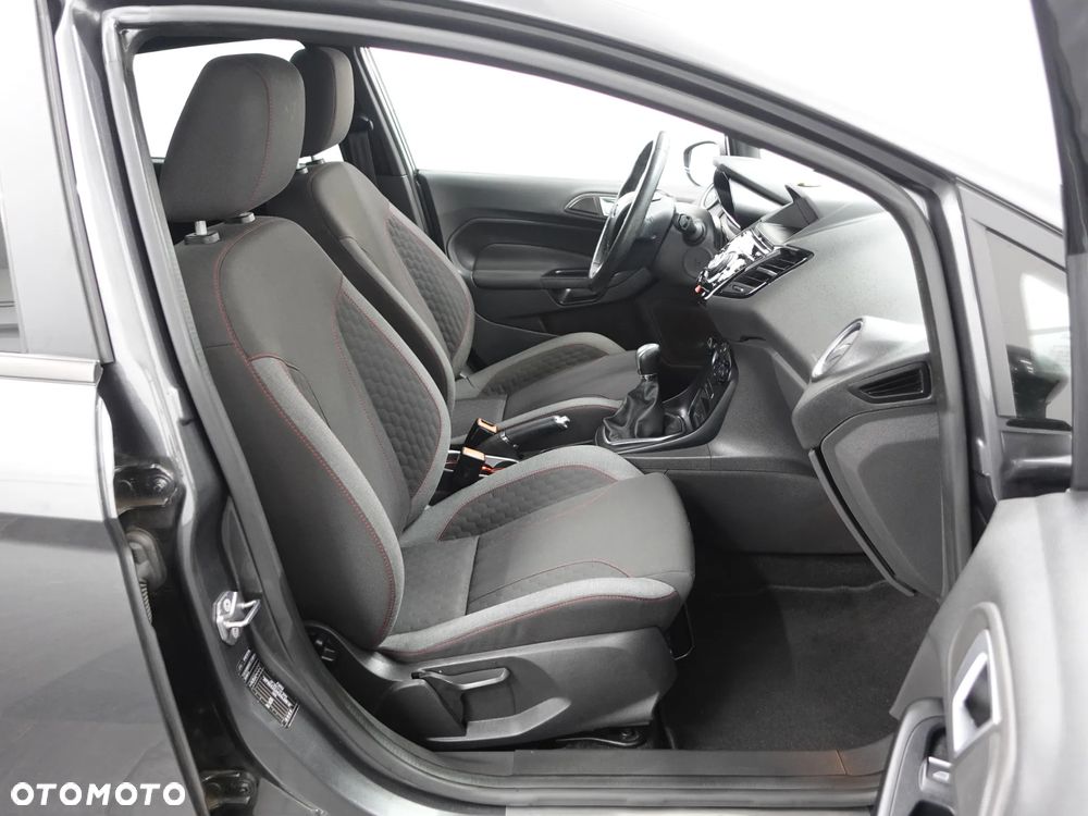 Ford Fiesta 1.0 EcoBoost S&S ST-LINE - 24