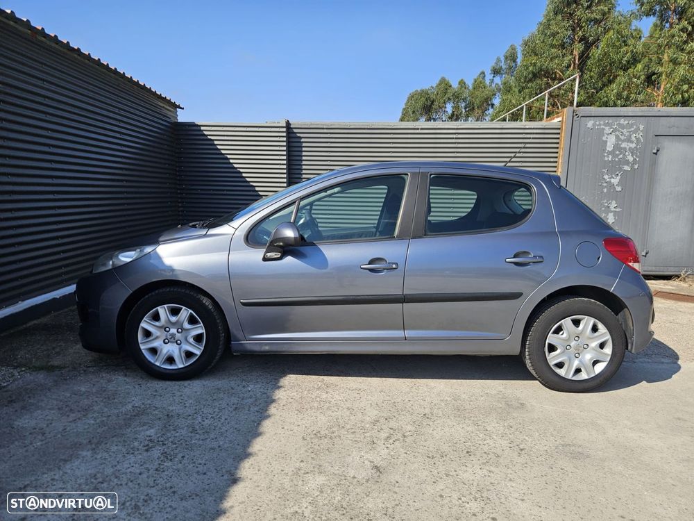 Peugeot 207 1.4 16V Trendy - 13
