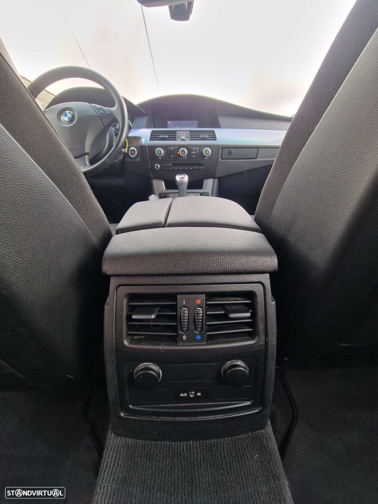 BMW 520 i Executive - 15