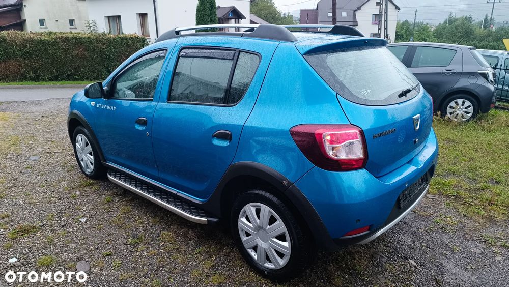Dacia Sandero Stepway TCe 90 (S&S) Celebration - 4