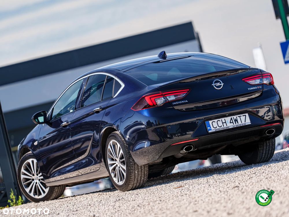 Opel Insignia 2.0 BiTurbo D 4x4 Automatik Ultimate Exclusive - 2