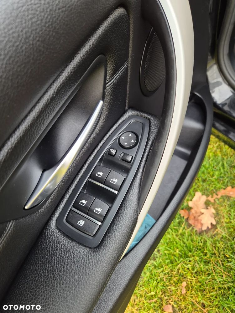 BMW Seria 3 320i Advantage - 10