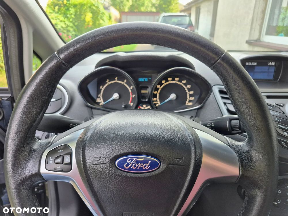 Ford Fiesta 1.25 Celebration - 8