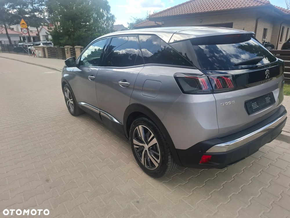 Peugeot 3008 1.6 PureTech Hybrid4 PHEV Allure Pack S&S EAT8 - 17