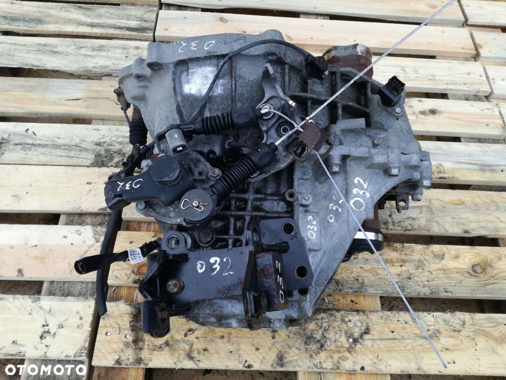 kia carens iii skrzynia biegów wbu60k 6-biegowa 1.6 diesel 128km 2011r - 4