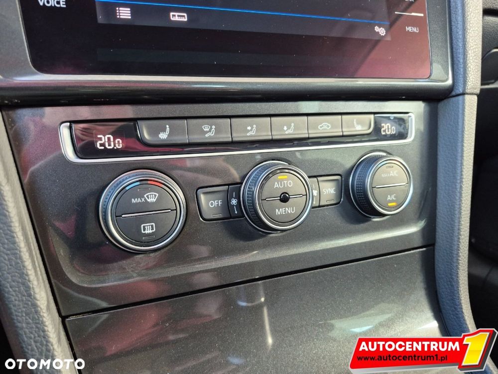 Volkswagen Golf - 29