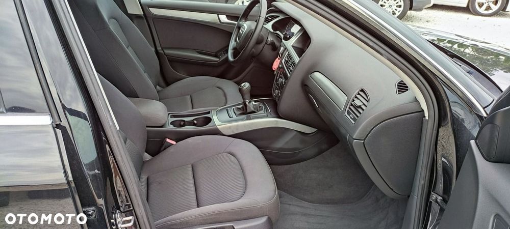 Audi A4 Limousine - 6