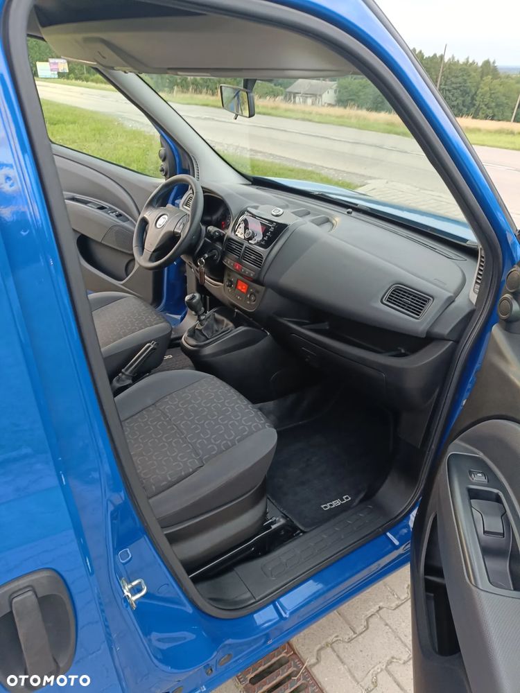 Fiat Doblo 2.0 Multijet 16V Emotion - 13