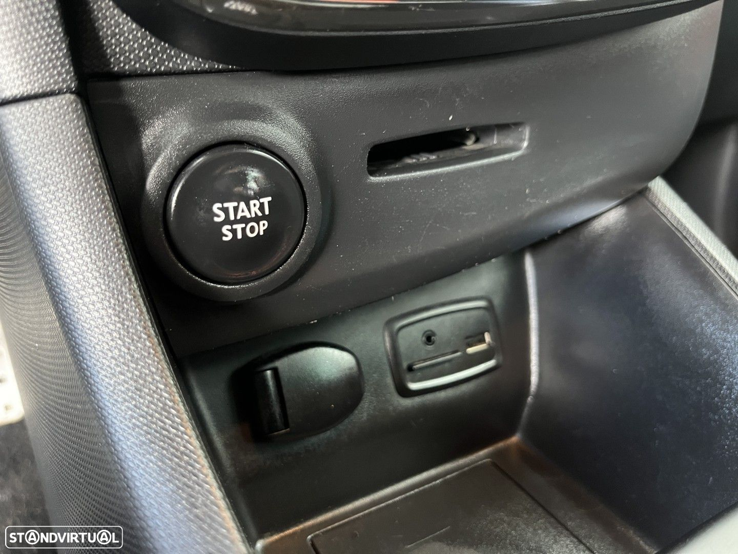 Renault Clio 1.6 T RS EDC - 20