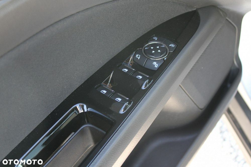 Ford Mondeo - 17