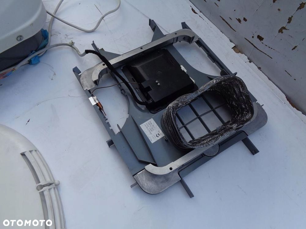 KLIMATYZATOR DACHOWY DOMETIC B3200 MASTER II - 3