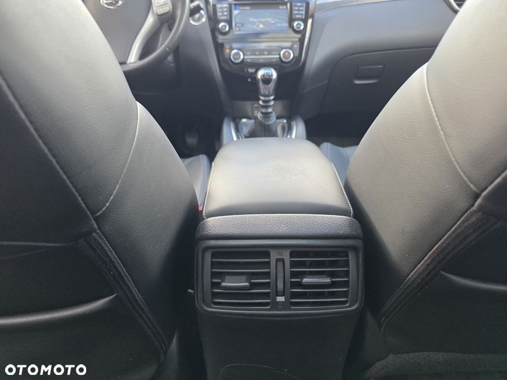 Nissan X-Trail 1.6 DIG-T Tekna - 37