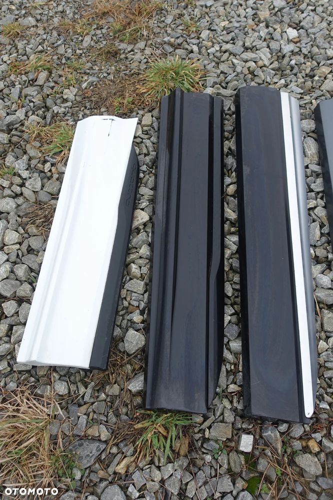 LISTWA DRZWI PRZÓD TYŁ AUDI Q7 4M0 - 5