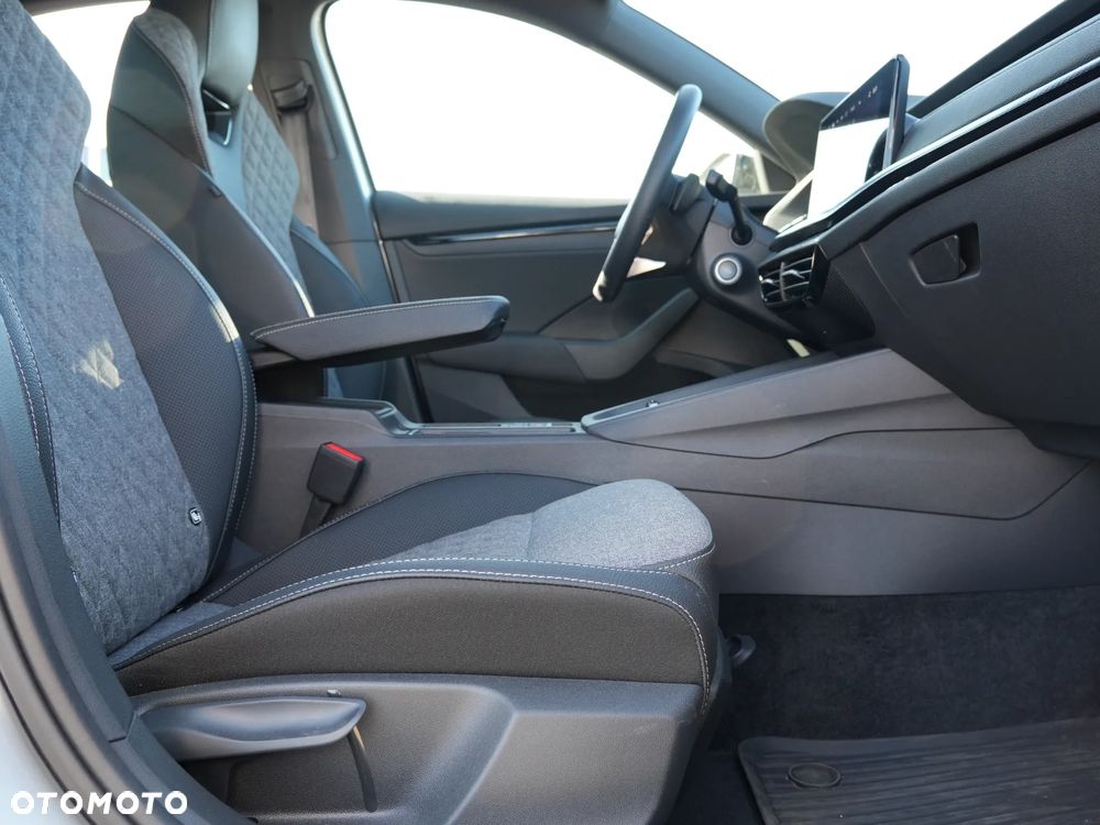 Skoda Octavia 2.0 TDI Sportline DSG - 36