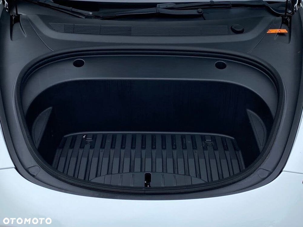 Tesla Model 3 - 20