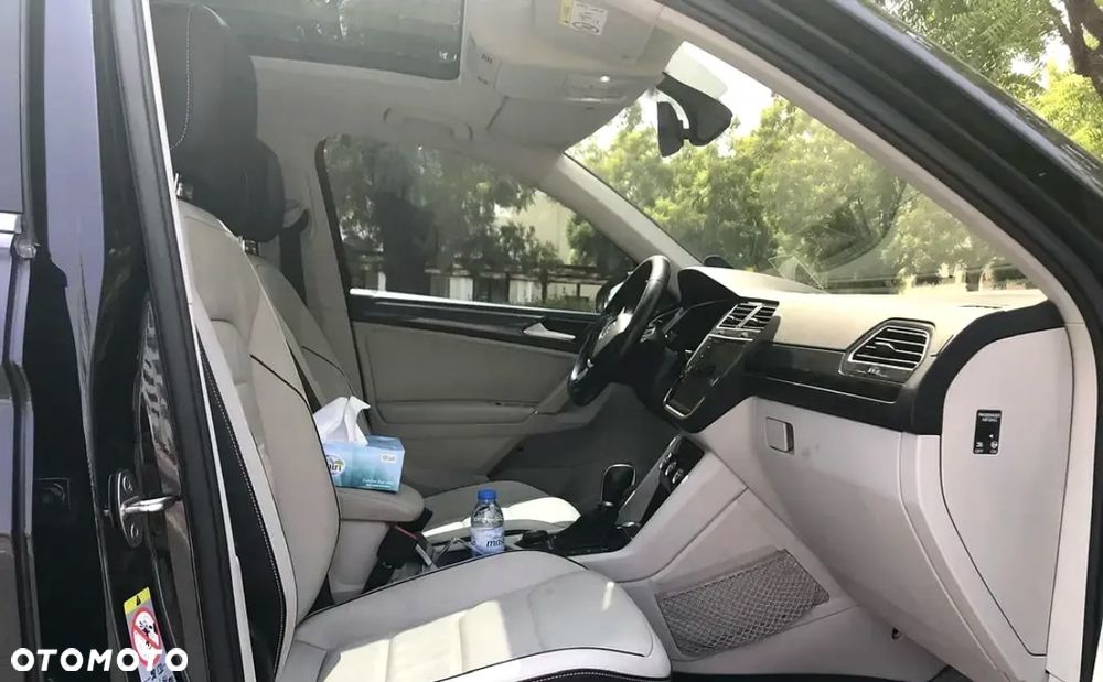 Volkswagen Tiguan - 11