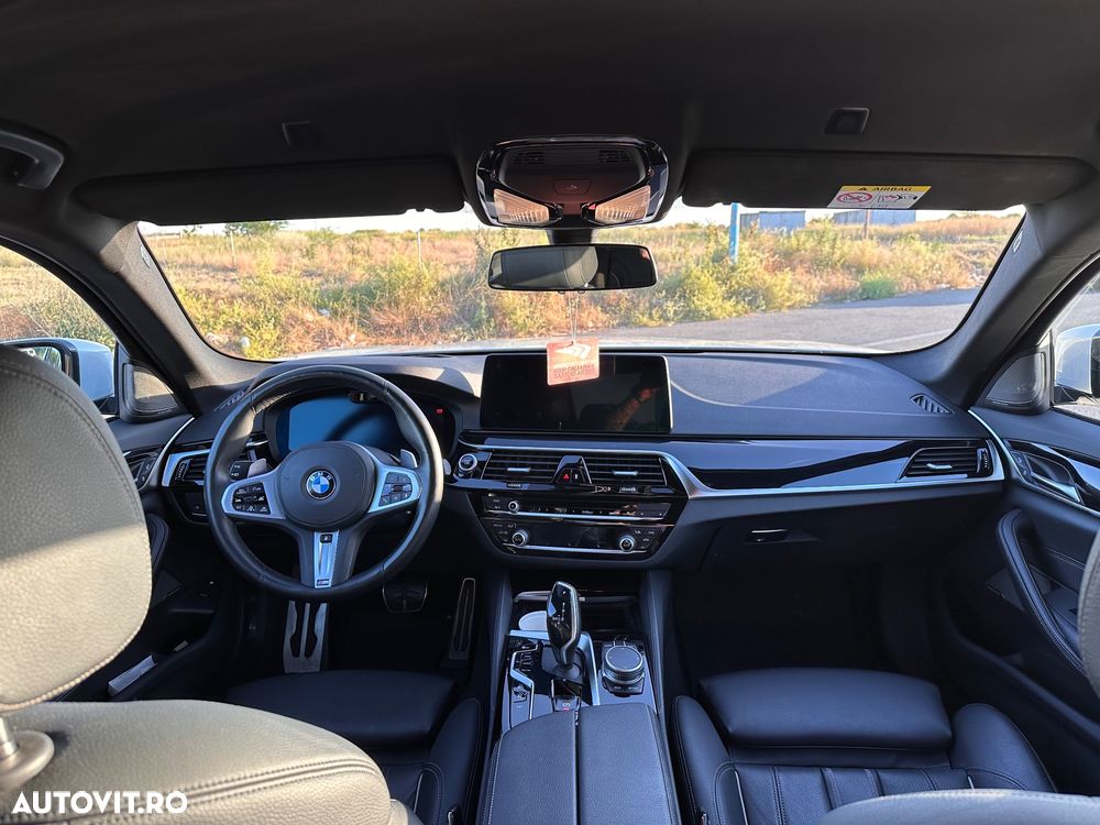 BMW Seria 5 530i AT MHEV - 8