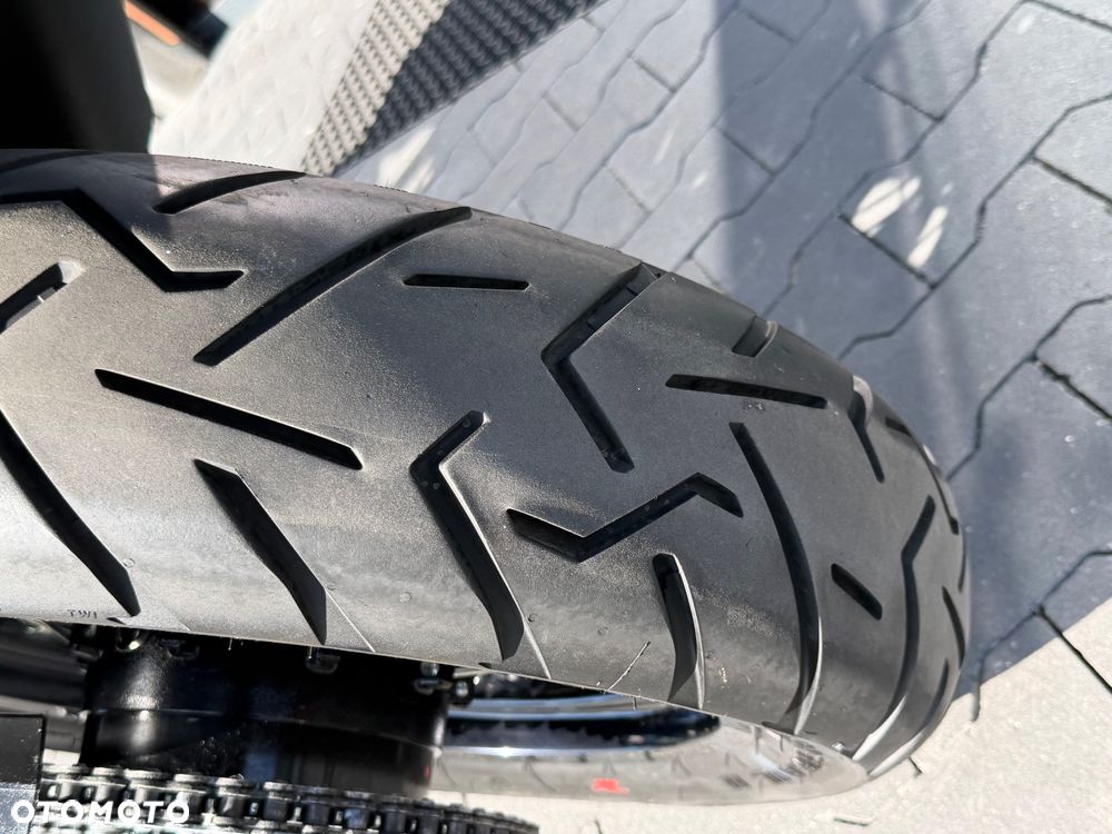 Suzuki V-STROM - 33