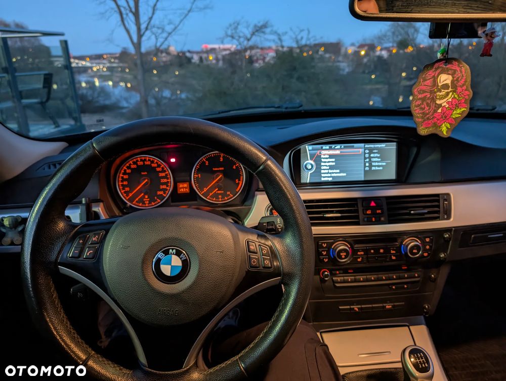 BMW Seria 3 320d Efficient Dynamics - 8