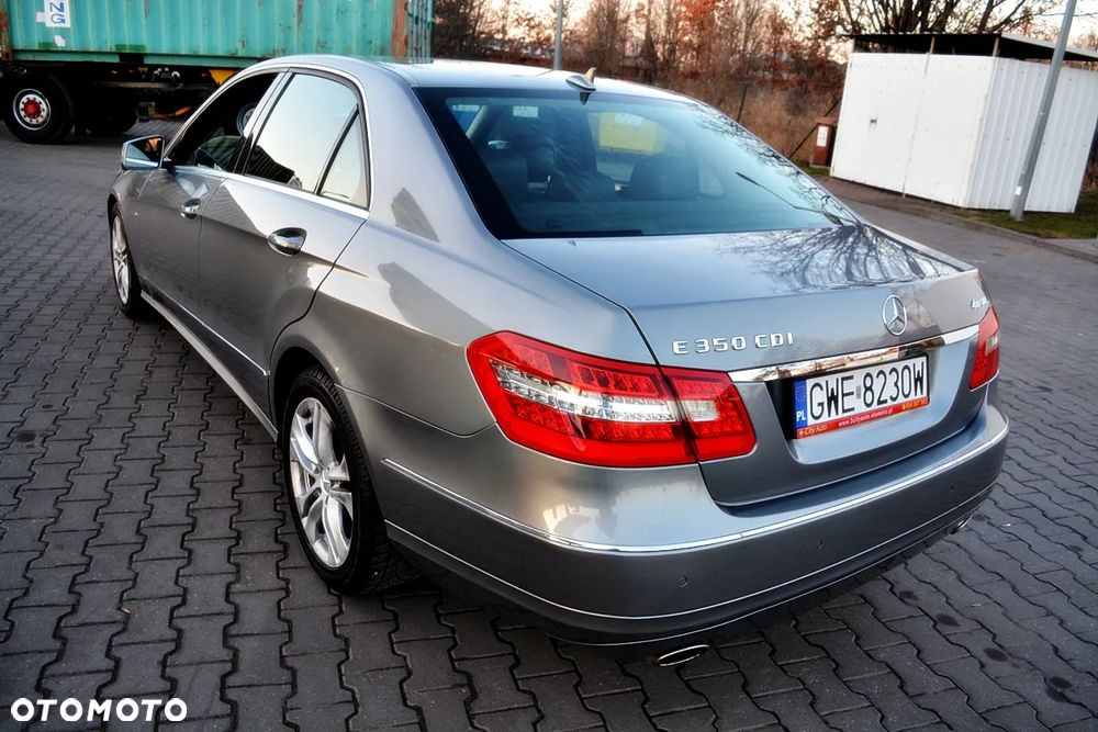 Mercedes-Benz Klasa E 350 CDI DPF 4Matic BlueEFFICIENCY 7G-TRONIC Avantgarde - 3