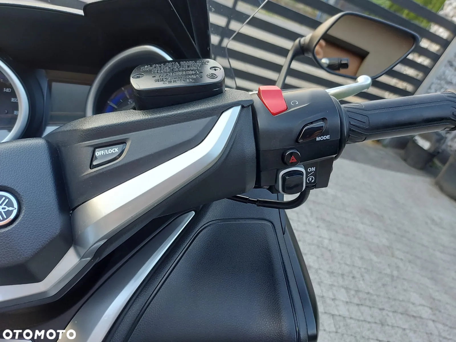 Yamaha Tmax - 13