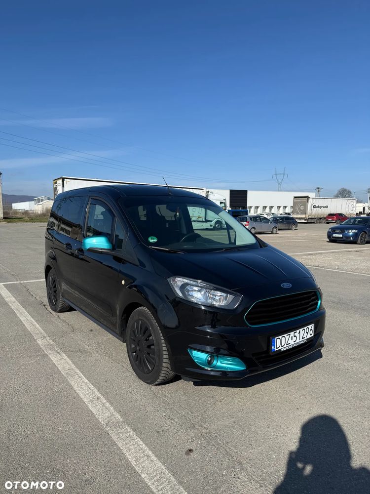 Ford Tourneo Courier - 12