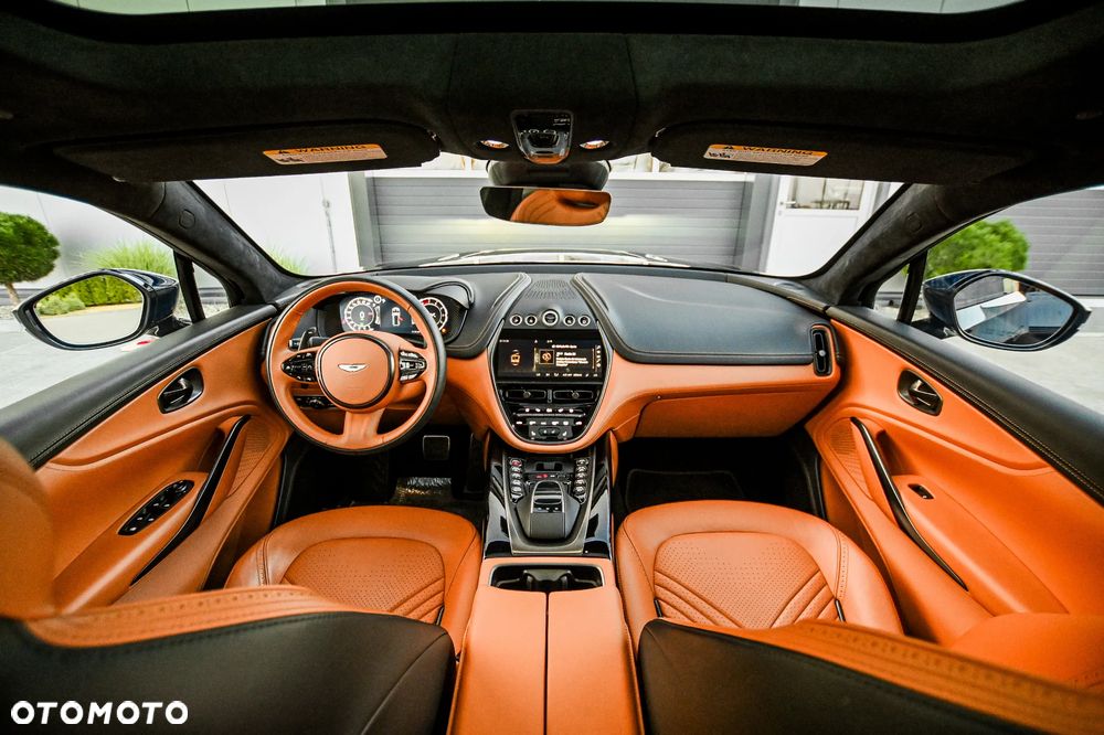 Aston Martin DBX Standard - 30