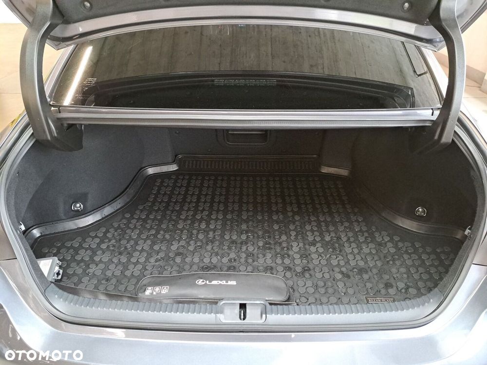 Lexus ES 300h Business Edition - 15