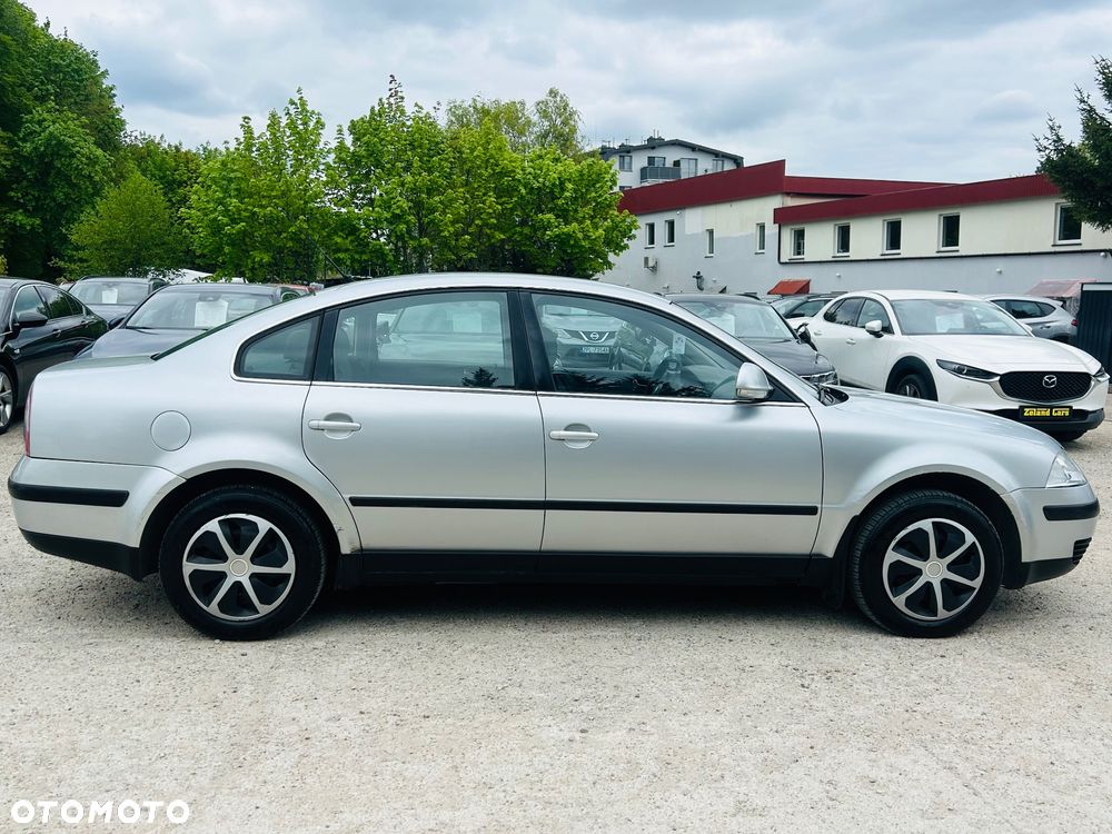 Volkswagen Passat 1.9 TDI Comfortline - 9