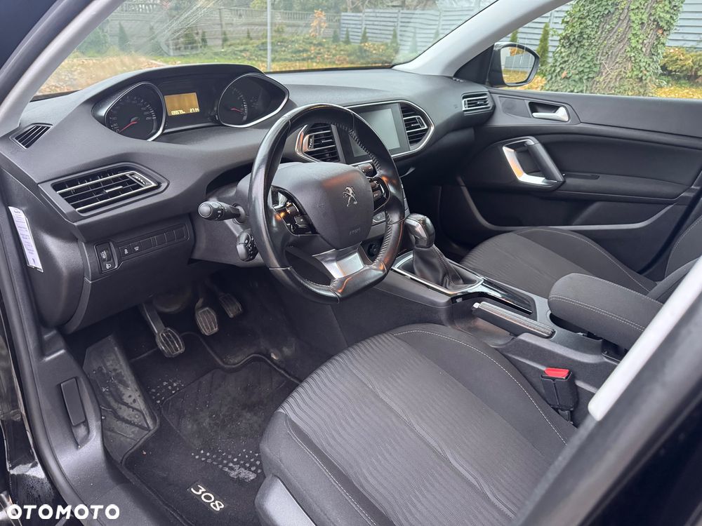 Peugeot 308 2016 photo 2