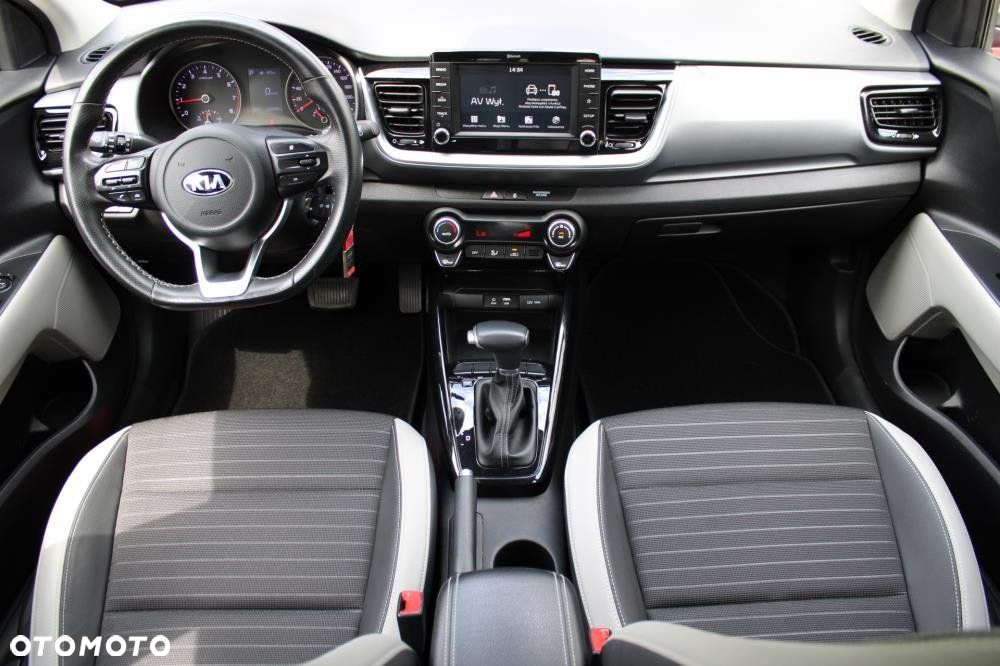 Kia Stonic - 16