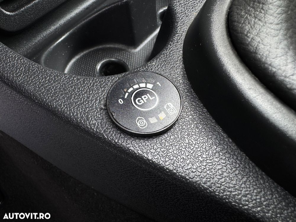 Dacia Duster dCi 110 FAP 4x2 Prestige - 18