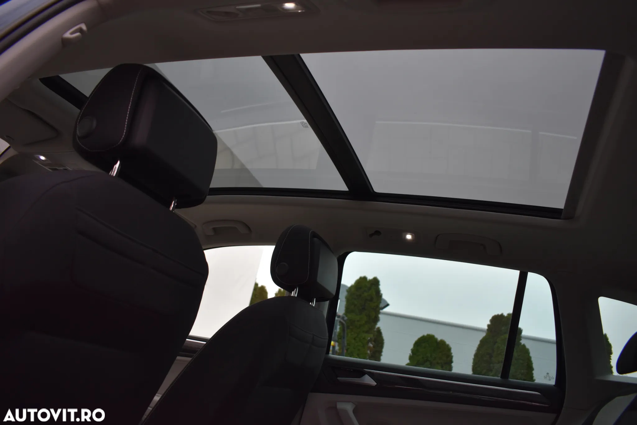 Volkswagen Tiguan 2.0 TDI SCR DSG 4Motion Elegance - 36