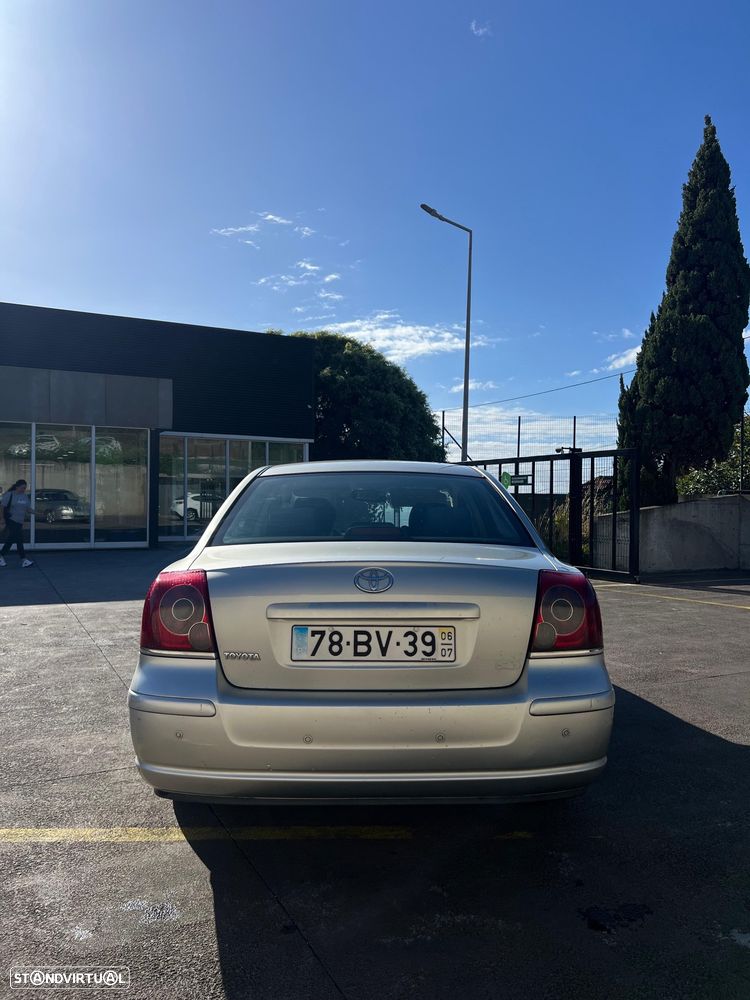 Toyota Avensis SD 2.0 D-4D - 6