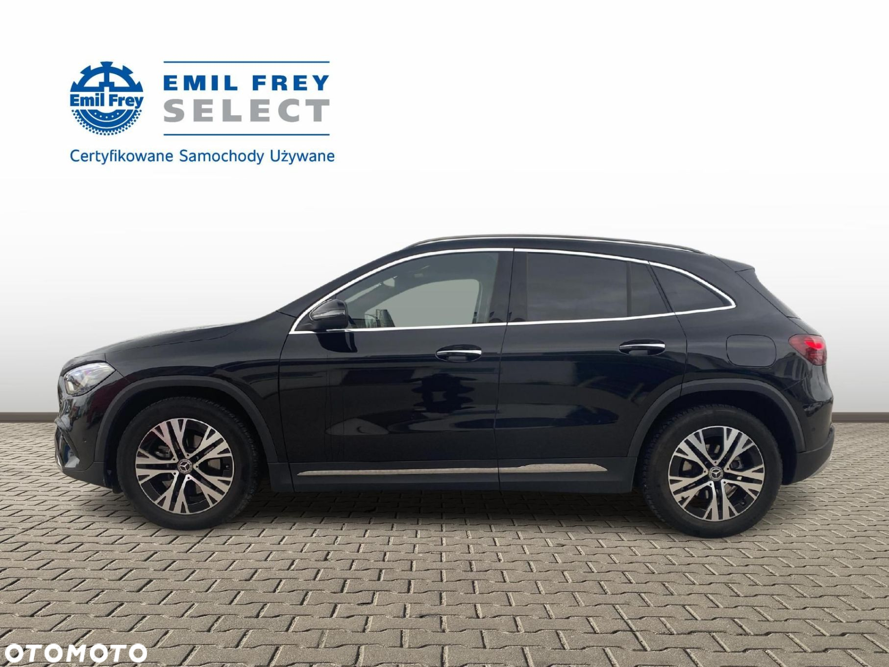 Mercedes-Benz GLA - 2