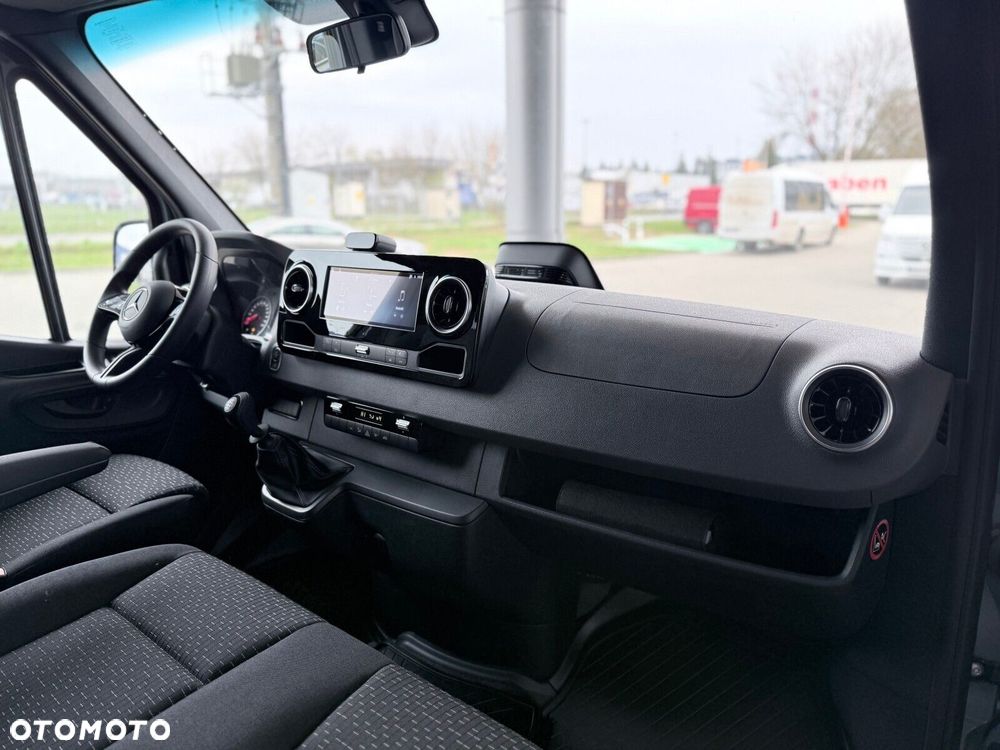 Mercedes-Benz Sprinter 317 cdi Doka 7-os. - 16