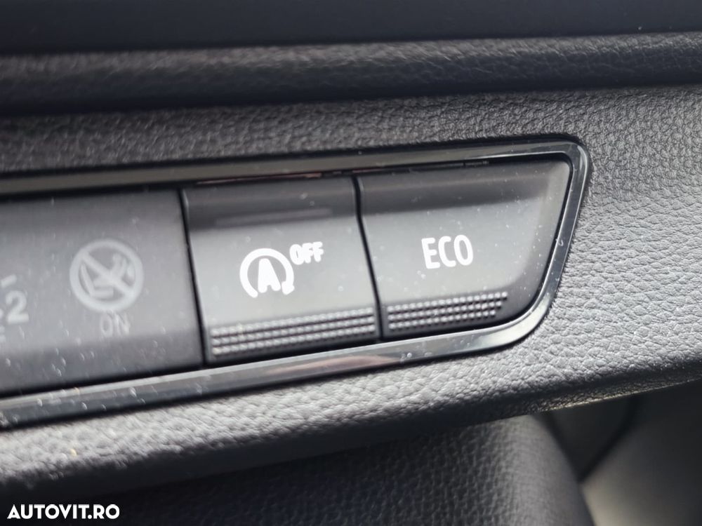 Dacia Logan TCe 90 MT6 Prestige - 26