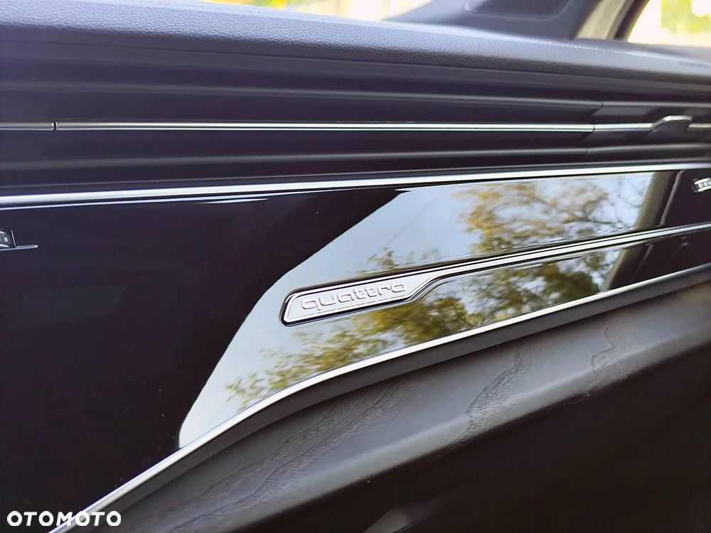 Audi Q7 55 TFSI quattro tiptronic S line - 25
