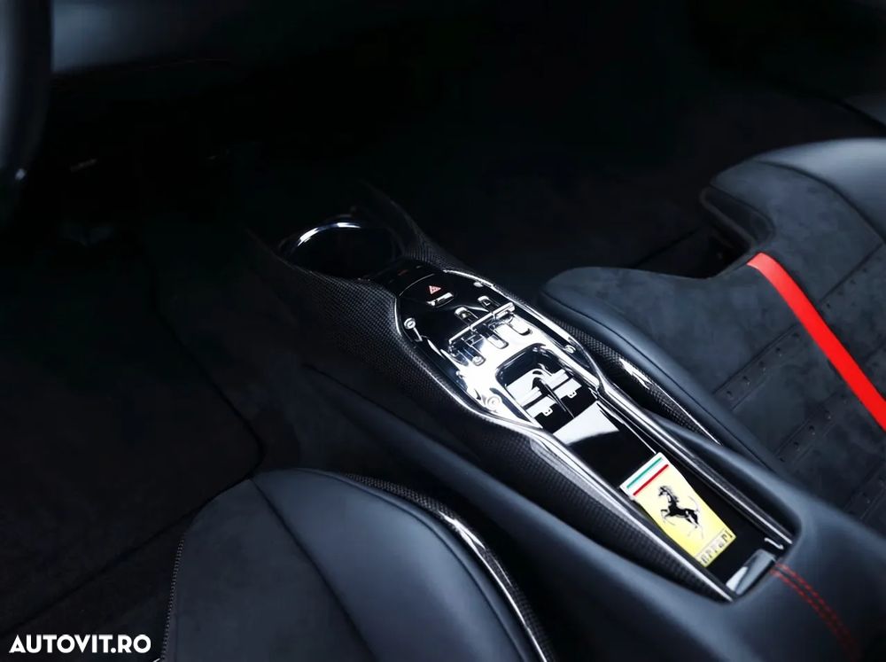 Ferrari 296 GTB - 18