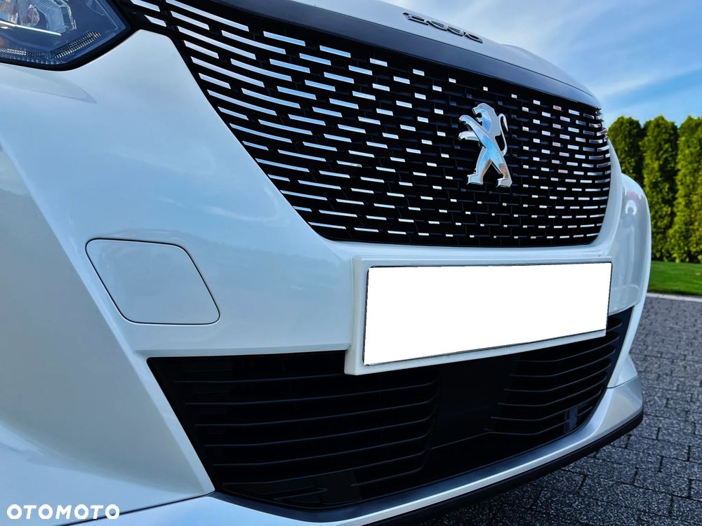 Peugeot 2008 1.2 PureTech Allure S&S - 17