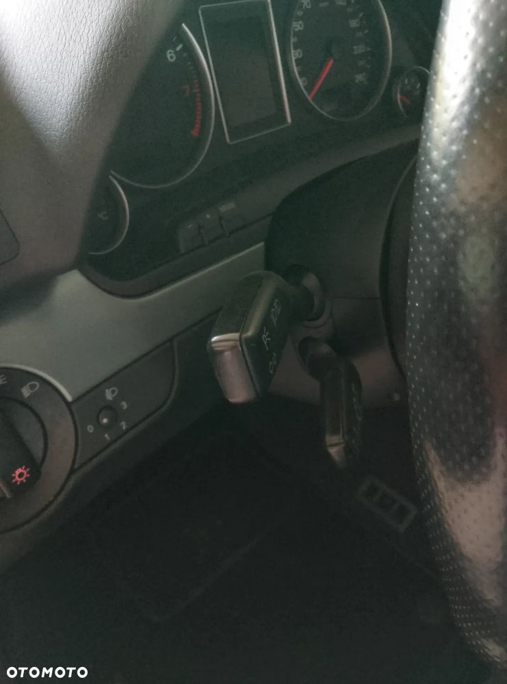 Audi A4 ver-1-8t - 32