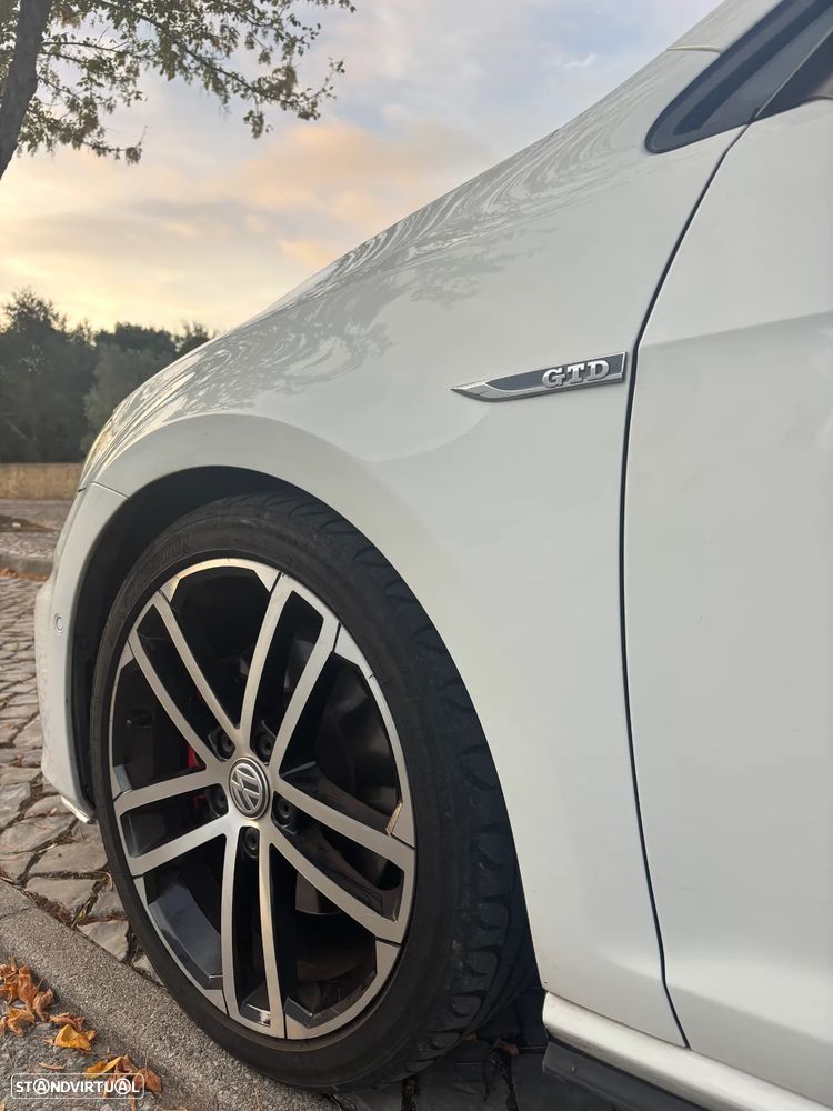 VW Golf 2.0 TDi GTD - 18